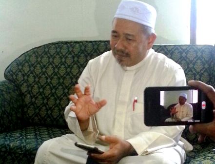 Calon Bukan Islam Guna Lambang PAS http://www.buletinonline.net/images/stories/aberita13/PC%20Datuk%20Tuan1.jpg
